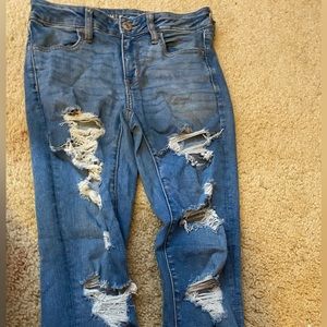 American eagle juniors ripped jeans size 6